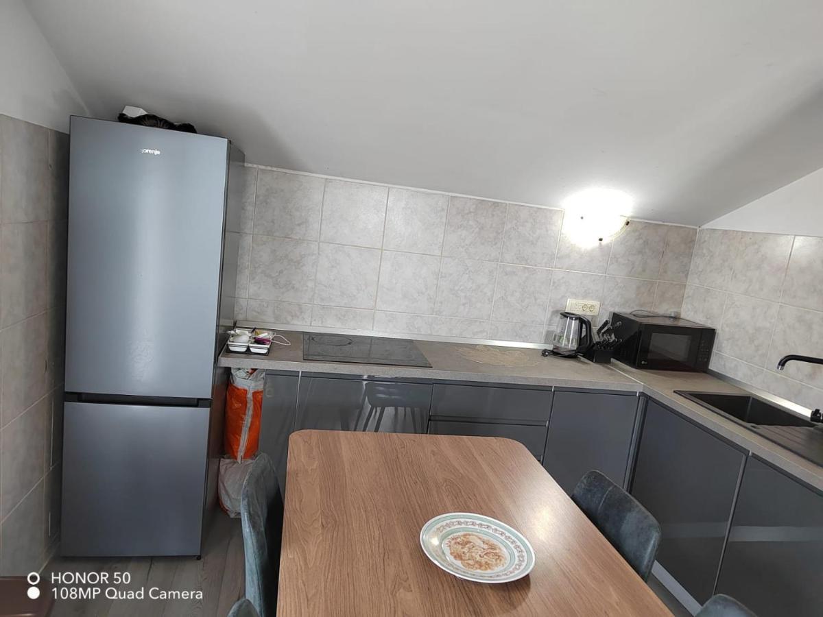 Angella Apartment Dugi Rat Eksteriør billede